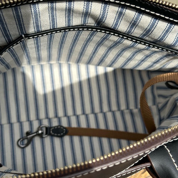 Dooney&Bourke Beacon Satchel - Picture 11 of 12